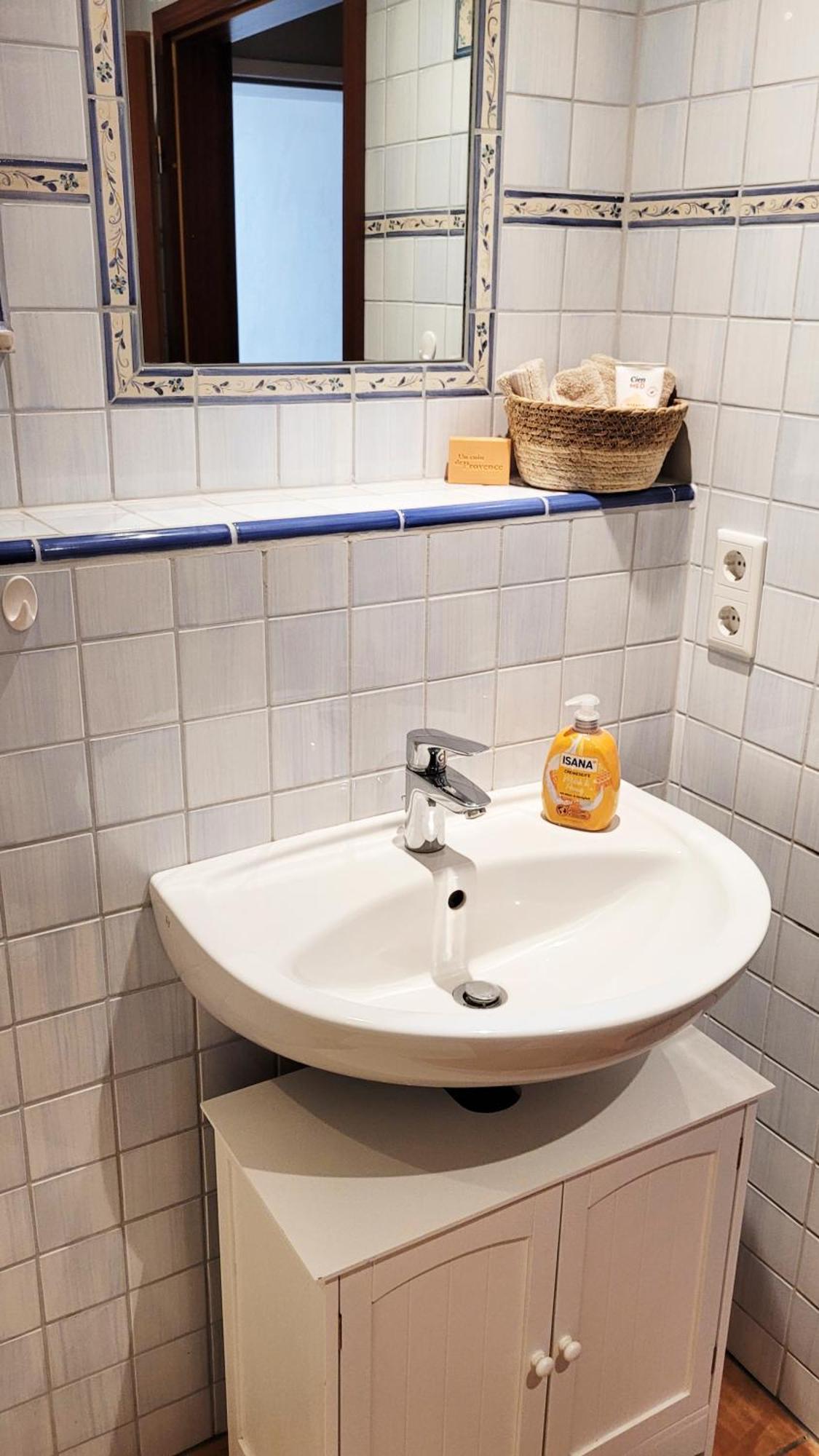 Modernes 1-Zimmer-Apartment Mit Galerie-Schlafkoje Im Skandinavischen Stil Ostenfeld  Exterior foto